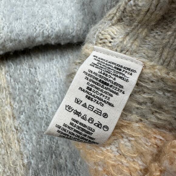 Free People Willow Poncho Cream Gray Sweater Pullover Oversized Aztec Medium - Picture 9 of 14